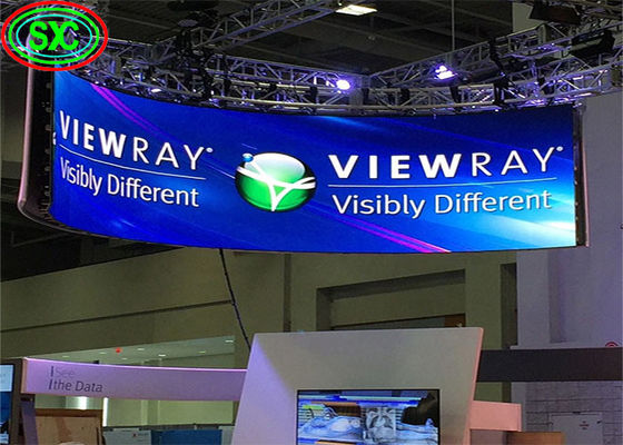 Giá tốt Lớp lót nhôm đúc chết P6 Full Color Indoor Suspended LED Screen 2500nits Brightness 27777 dots/sqm Pixel Density trực tuyến