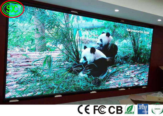 HD mới Small Pitch LED Video Wall Panel Ultra Thin P4 P2.5 Indoor Full Color LED Display