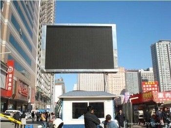 P8 ngoài trời màu đầy đủ chống nước 15625dots/sqm 320 * 160 độ sáng cao LED Billboard