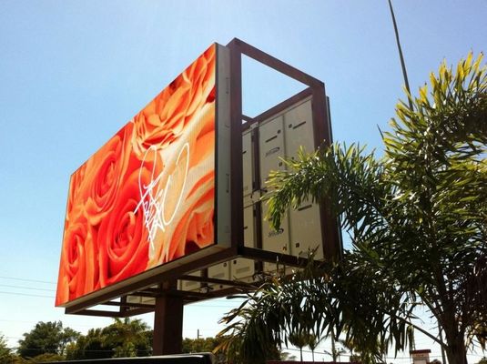P8 ngoài trời màu đầy đủ chống nước 15625dots/sqm 320 * 160 độ sáng cao LED Billboard