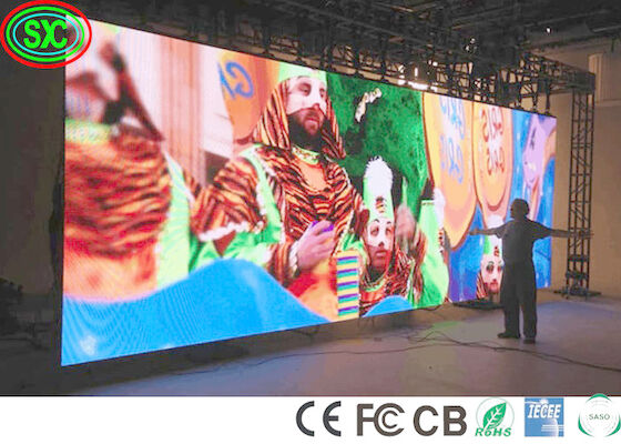 FCC 400W / m2 Hình chiếu LED trong nhà cố định Pitch 2,5mm màn hình LED đầy màu trong nhà