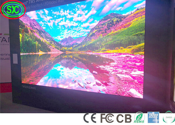 FCC 400W / m2 Hình chiếu LED trong nhà cố định Pitch 2,5mm màn hình LED đầy màu trong nhà