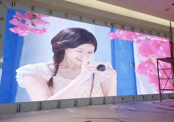 Độ phân giải cao và độ sáng cao P1.875 Indoor Giant LED Display Full Color Billboards