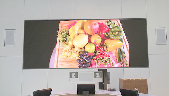 Độ phân giải cao và độ sáng cao P1.875 Indoor Giant LED Display Full Color Billboards