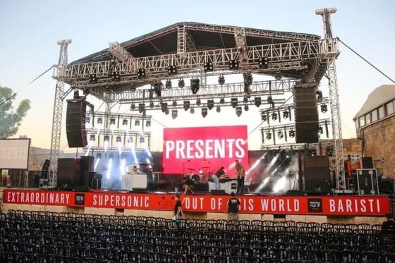Tỷ lệ làm mới cao P3.91 500 * 1000mm Không thấm nước ngoài màn hình LED Video Wall Truss cho sự kiện