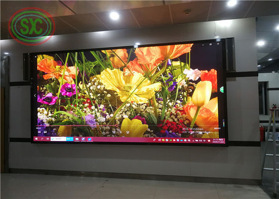 Màn hình LED đầy màu trong nhà phù hợp với quảng cáo kỹ thuật số và hiển thị thông tin trong các trung tâm mua sắm, hội trường hội nghị