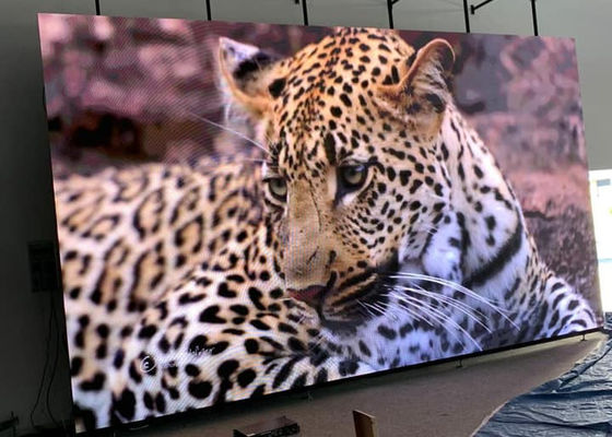 SMD2121 Full Color LED Panel High Brightness Fine Pixel Pitch Display