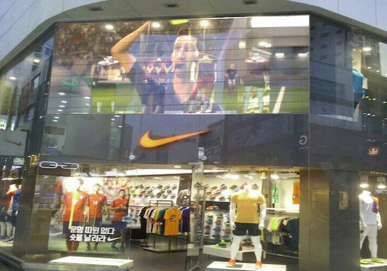 Nội thất P3.9-7.8 Màn hình hiển thị LED trong suốt màu sắc đầy đủ Smd Curved Led Video Wall Glass Led Screen For Showcase