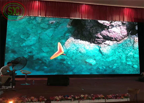 High Definition Full Color SMD P3.91 Quảng cáo LED Video Display 250 * 250mm kích thước mô-đun