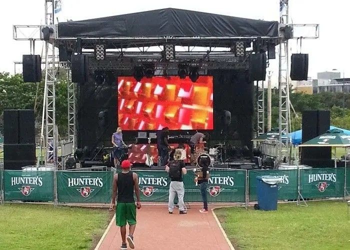 Màn hình quảng cáo LED ngoài trời P10 Chống nước IP65 5000cd/㎡