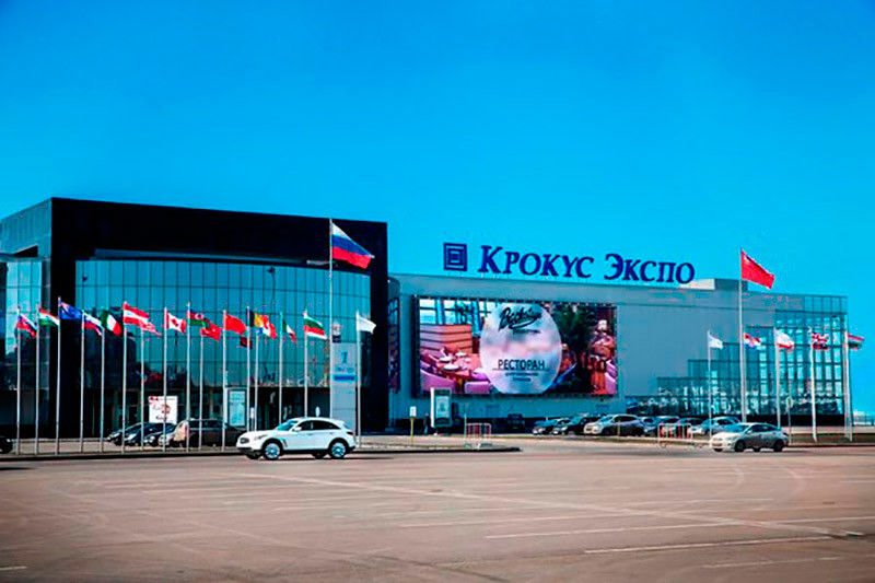 P10 Full Color Outdoor LED Display Screen Bảng quảng cáo kỹ thuật số Trung tâm mua sắm