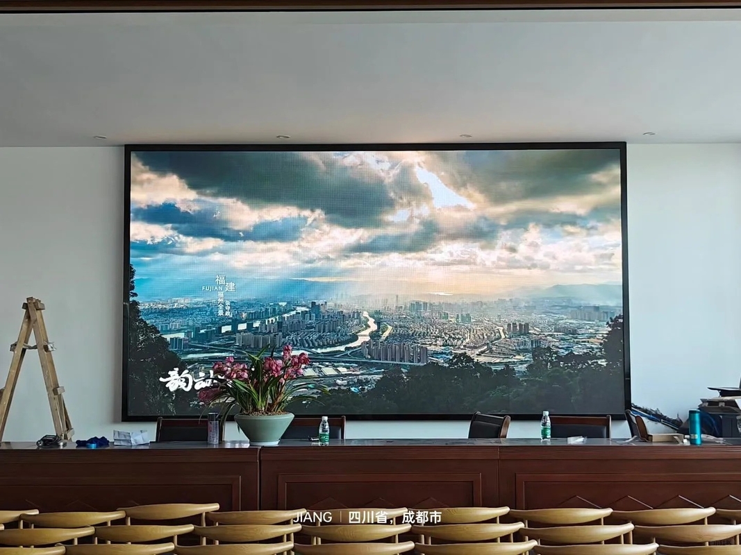 P2.5 Hình ảnh video đầy màu sắc LED Die-Cast Aluminium 10000 điểm / mét vuông mật độ pixel