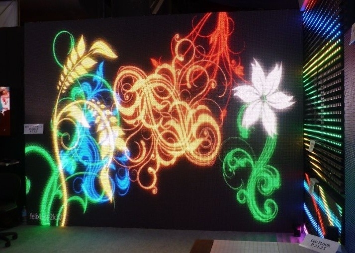 2500nits Độ sáng Độ phân giải cao P3 SMD Indoor RGB Full Color Led Video Display
