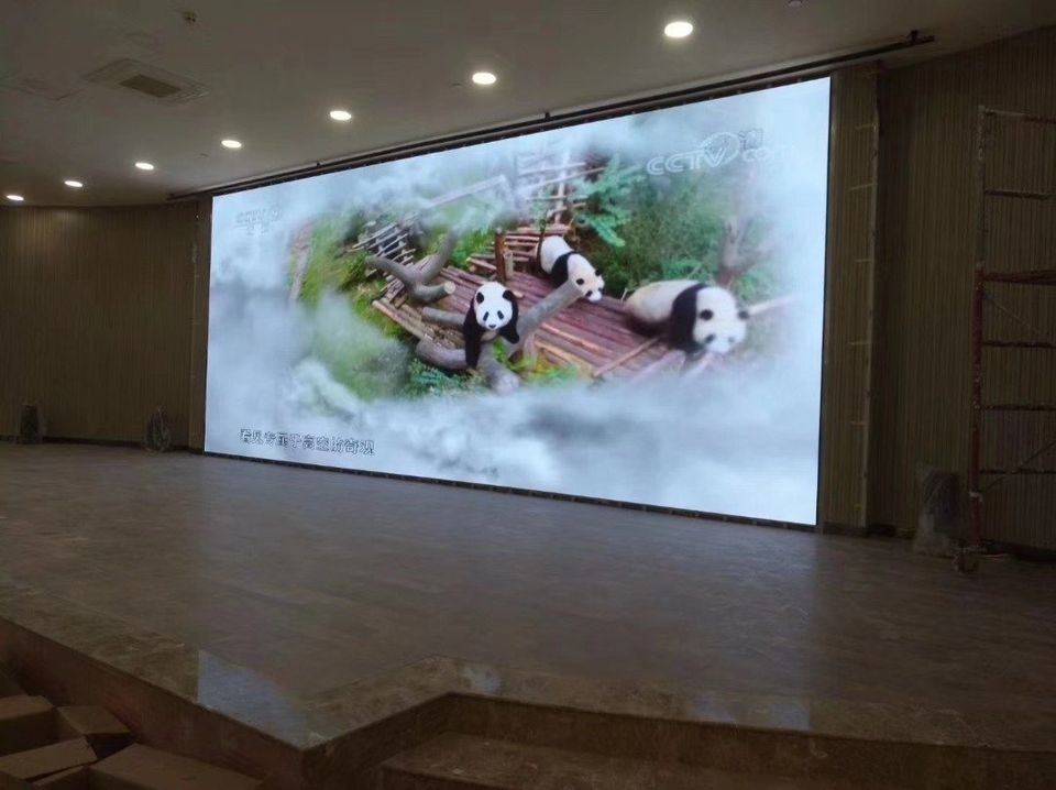 Thuê nhôm đúc chết ngoài trời màn hình LED đầy màu sắc cho sân vận động, sân bay và trung tâm mua sắm