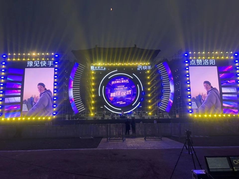Kích thước tủ 960*960mm Màn hình LED RGB cho Màu sắc Tối ưu RGB -12/50 Nhiệt độ Vận hành Màn hình