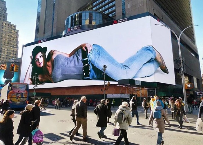 Thuê trong nhà cực rõ ràng Pitch nhỏ P1.667 LED Billboard 3840HZ Tỷ lệ làm mới SMD 1010 DC 5V