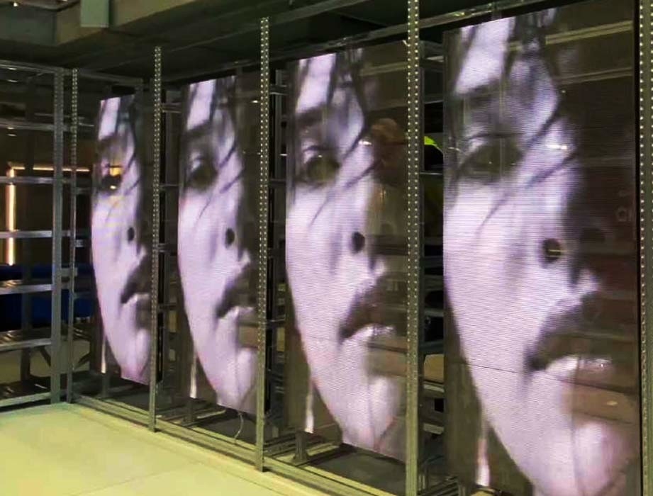 AC100-240V 60Hz Input Transparent LED Display Screen for Indoor Advertising Video Display Function 3-5 năm bảo hành