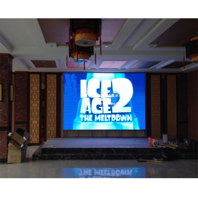 Màn hình LED Full Color P2.5 hiệu suất cao cho quảng cáo với độ phân giải Module 64*64 điểm ảnh và khoảng cách xem tối thiểu 3m