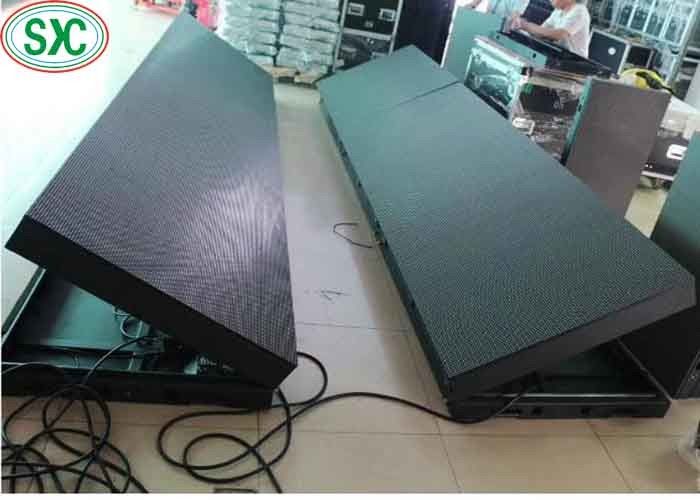 Thuê ngoài trời Thuê màn hình LED đầy màu sắc Bảng quảng cáo trung tâm mua sắm