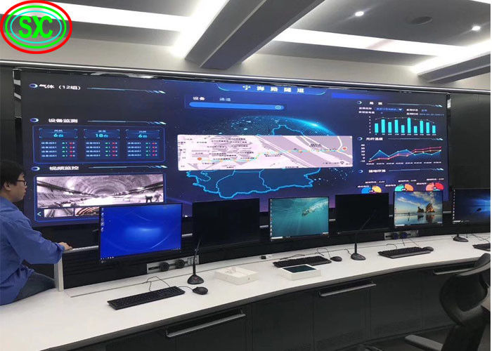 Cài đặt cố định tường video LED trong nhà 4 P5 P6 góc nhìn rộng mà không có bóng ma