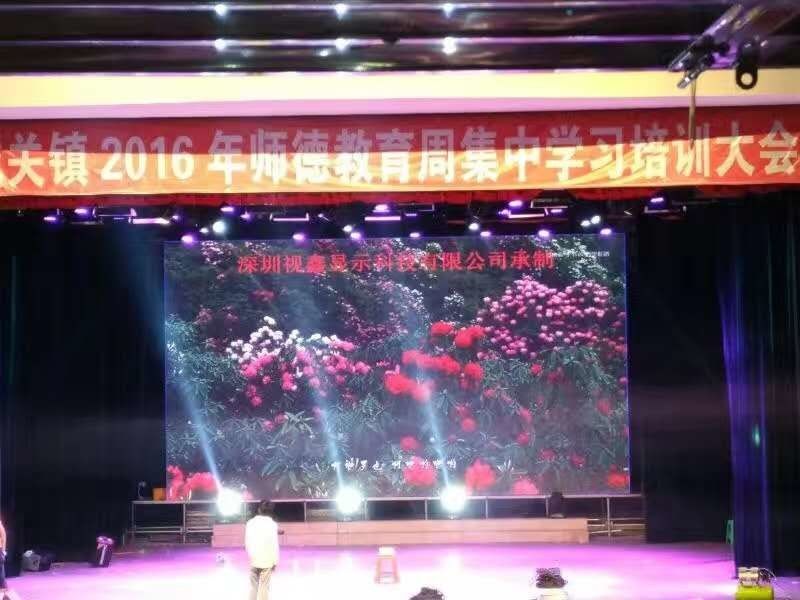 SMD2121 LED Die-Casting Aluminum Screen P6 Khung lớn ngoài trời đầy màu sắc