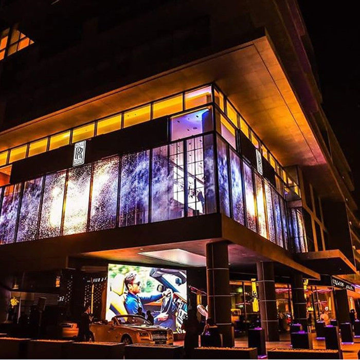 P3.91-7.82 Màn hình tường kính LED trong suốt 5000cd/m2 góc nhìn 160°