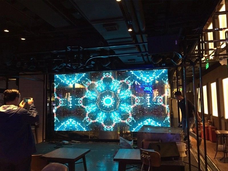 Cho thuê ngoài trời đầy đủ màu sắc cố định Màn hình LED trong suốt P7.82