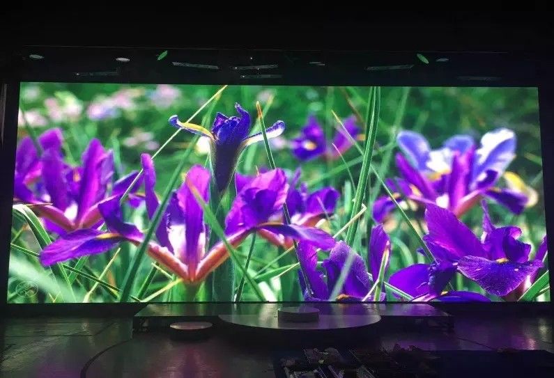 góc nhìn rộng Indoor Full Color LED Display màn hình quảng cáo trung tâm 4mm