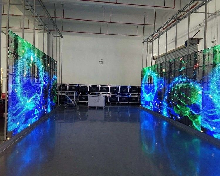 62500dots/sqm Density Dot Full Color Transparent LED Screen cho quảng cáo cửa sổ ngoài trời sáng cao