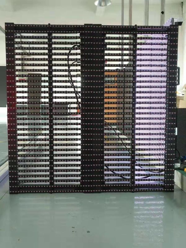 Màn hình LED trong suốt P3.91-7.82 Full Color cho Tường kính