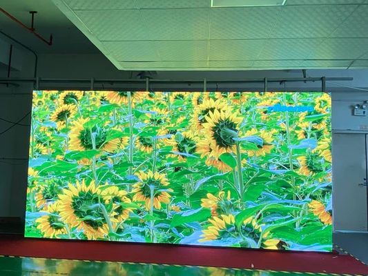 Giá tốt Màn hình LED cho thuê trong nhà 1R1G1B 640X640mm Tủ nhôm đúc P2.5 Màn hình LED trực tuyến