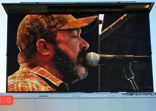 Sản phẩm bán nóng P3.91 màn hình LED Pantallas Led Hd Video Wall 500 * 500mm ngoài trời thuê quảng cáo màn hình LED