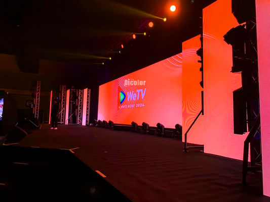 Đầy đủ màu sắc SMD2121 Indoor RGB LED Hiển thị cho thuê Kích thước P4 768X768mm