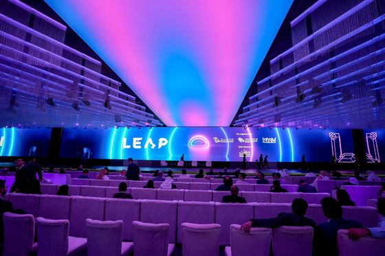 Thuê màn hình hộp sắt/đóng đúc nhôm IP65 chống nước ngoài màn hình LED màu đầy đủ P16 quảng cáo phim