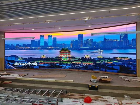 Giá tốt Cài đặt đường cong có sẵn cho tủ 500x500mm và 500x1000mm của màn hình LED đầy màu trong nhà trực tuyến