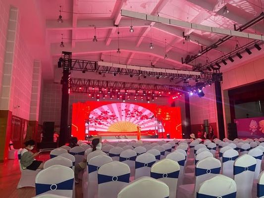 Giá tốt 100000hours Life Span Epistar Outdoor Full Color LED Die-Cast Aluminum Display với tần số làm mới màn hình 720Hz và 3 trực tuyến