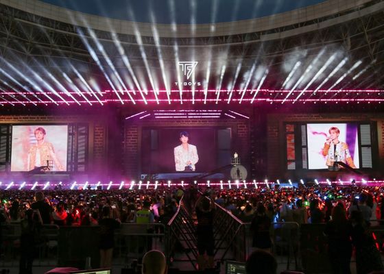 Giá tốt Ứng dụng khởi nghiệp thương mại sân vận động ngoài trời HD LED Billboard P4 DC5V trực tuyến