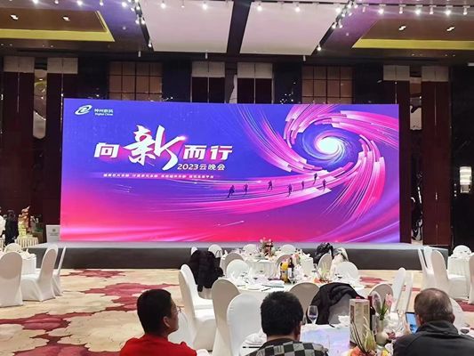 P2.5 màn hình video LED tường linh hoạt cho quảng cáo màn hình LED nội thất đầy màu sắc