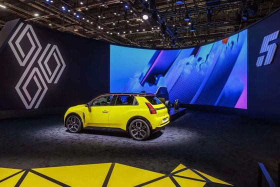 Xem Khoảng cách 4 ¢ 50m Chiếc màn hình LED cho thuê với sự đồng nhất màu sắc cao và tiêu thụ trung bình 438Watt / m2