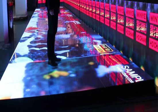 Hệ thống điều khiển DMX512 Sàn nhảy disco bóng 20W Tiêu thụ điện cho Bữa tiệc tiếp theo của bạn