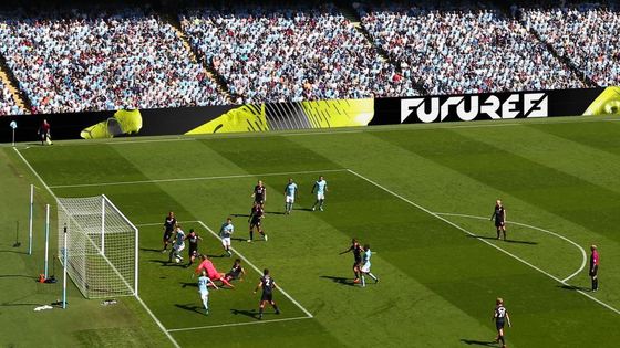 Tỷ lệ tương phản 5000:1 và độ sáng ≥6500cd/m2 cho Bảng hiệu Sân vận động thi đấu độ sáng cao