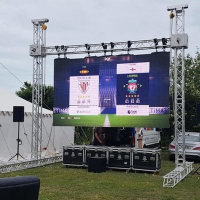 Cho thuê màn hình LED cho thuê với kích thước bảng điều khiển 500 * 500mm và 14-16bit Grayscale