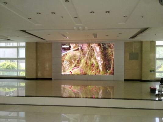 Giá tốt Tủ 500x500mm và Màn hình LED Full Color, màn hình led p3.9 trong nhà, tần số quét 3840hz Trực tuyến