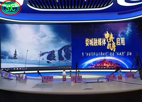 Chất lượng P4 Nova Star Đường hiển thị LED trong nhà bền, SMD Đường hiển thị LED đầy màu trong nhà nhà máy