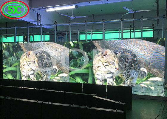 Giá tốt Màn hình LED quảng cáo điều khiển đồng bộ P2.5-P6 1100cd trực tuyến