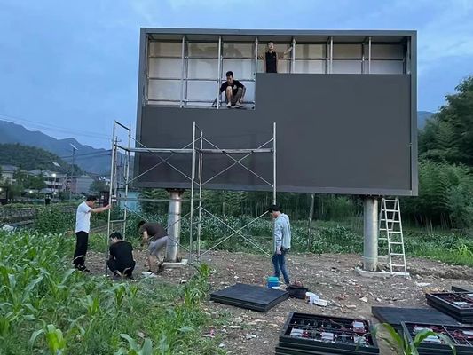 Mẫu màn hình LED đầy màu ngoài trời P6mm RGB SMD Độ sáng cao cho quảng cáo