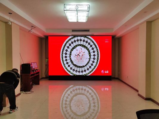 Giá tốt P3 Indoor Full Color LED Display Độ sáng cao và cân bằng trắng điều chỉnh lý tưởng cho sân khấu trực tuyến